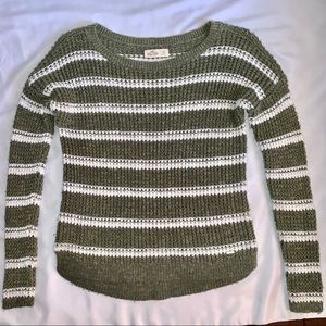 Hollister Olive and White Knit Crewneck Sweater